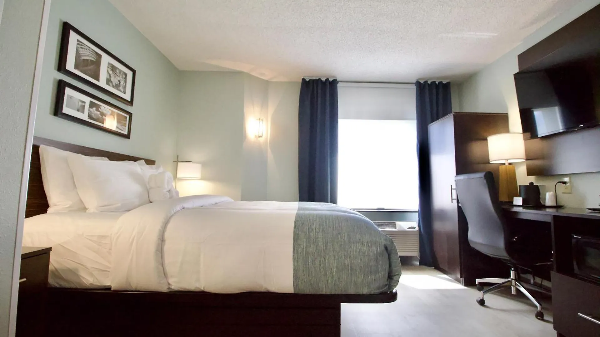 Wingate By Wyndham Salisbury Hotel United States